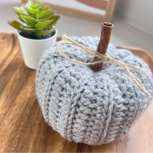 Autumn Elegance Minimalist Crochet Pumpkin - Picture 2 of 10